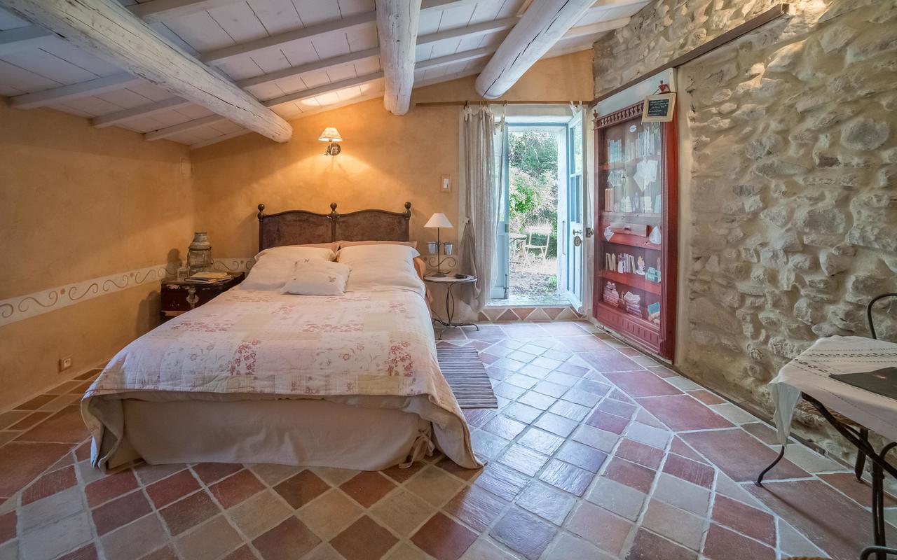 Chambre D'Hotes Au Coquin De Sort เวซง-ลา-โรแมน ภายนอก รูปภาพ